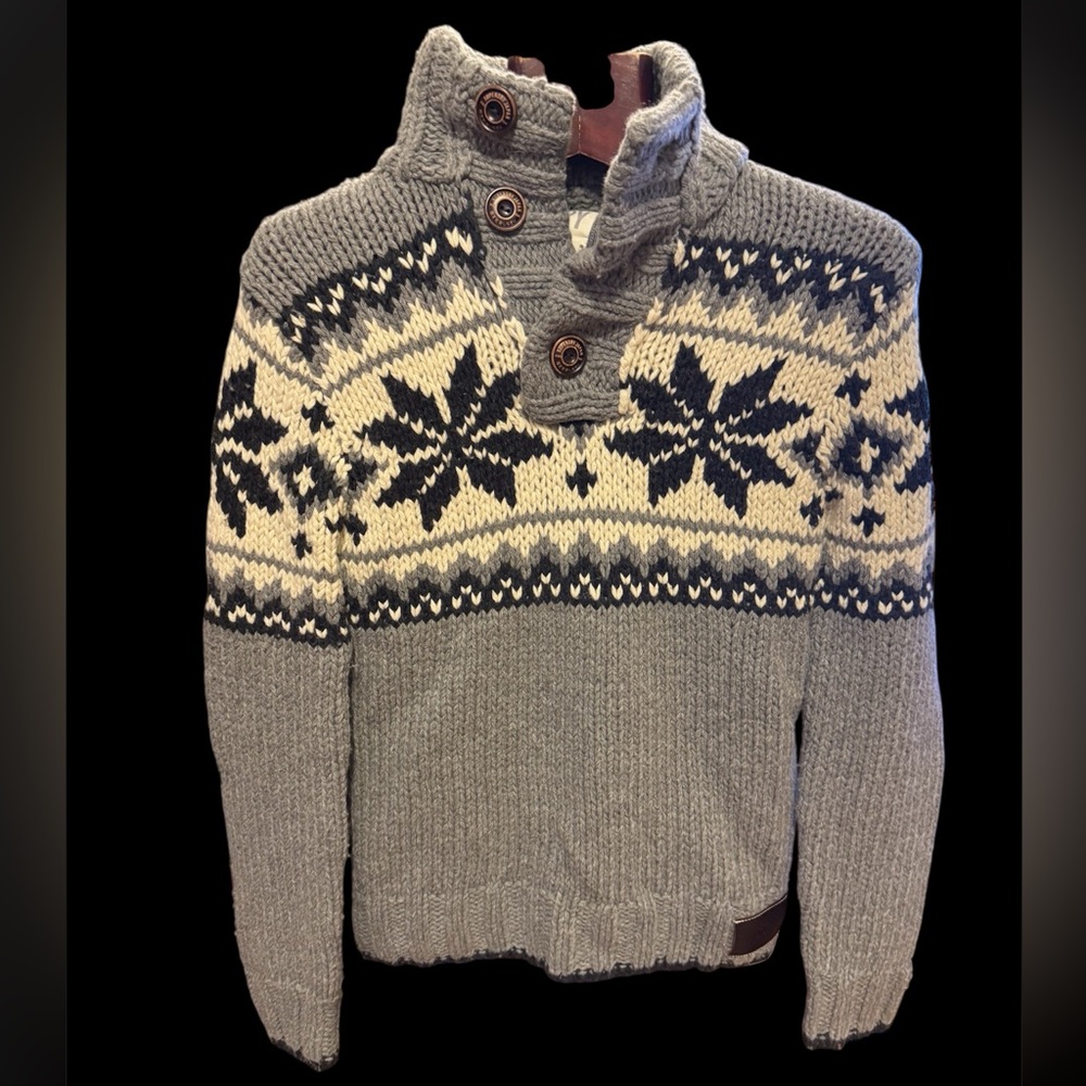 Brand new Drybar wool mix Gray Snowflake Sweater size L